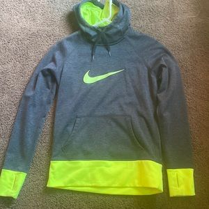 Nike therma- fit hoodie